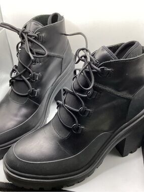 Sperry Black Lace-Up Chunky Heel Ankle Boots